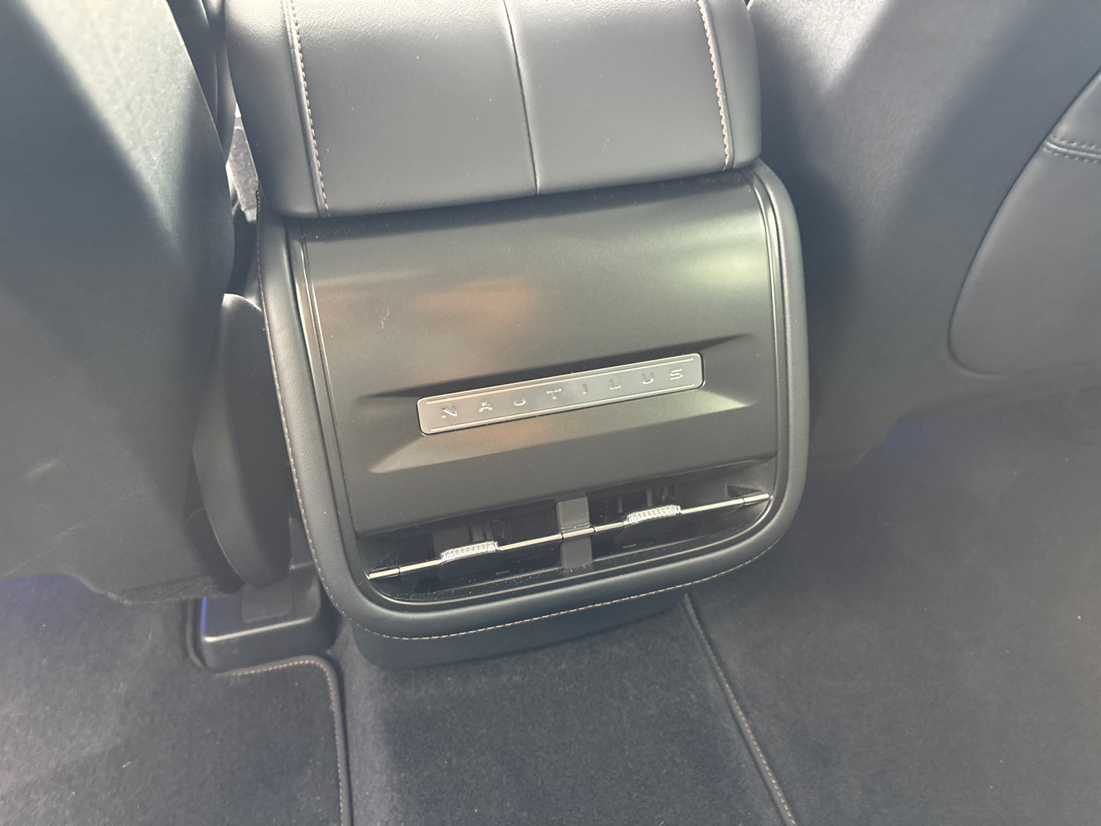 New 2026 Lincoln Nautilus Premier AWD/4WD image 31