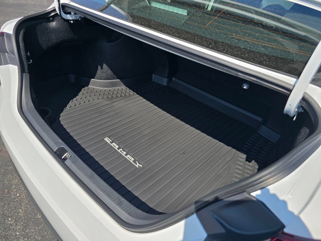 New 2026 Toyota Camry LE FWD image 19