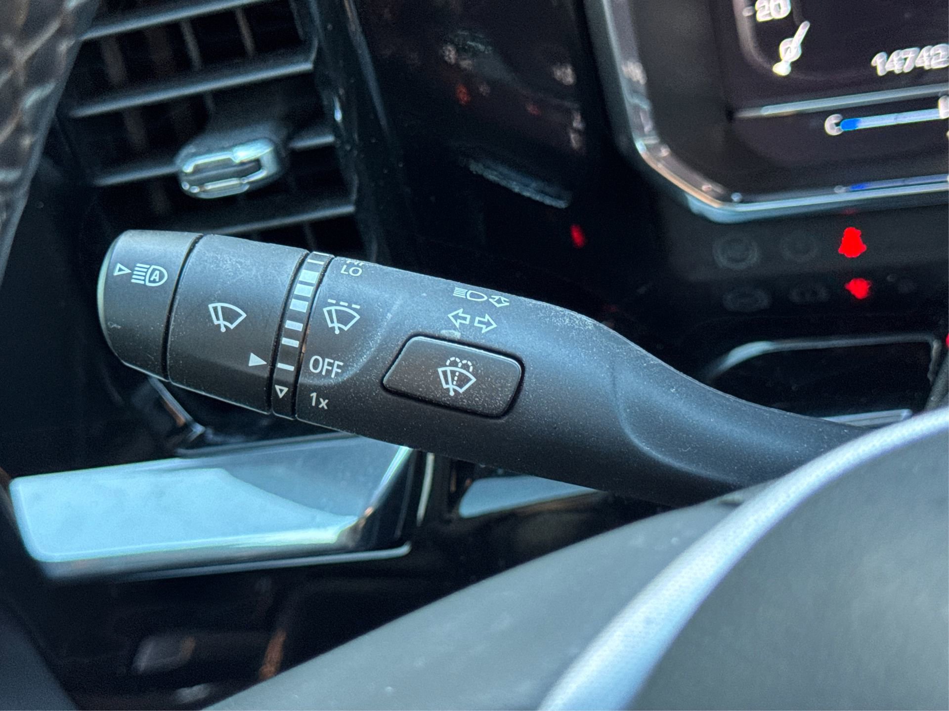 Used 2024 GMC Sierra 1500 Elevation image 34