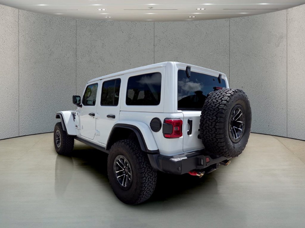 Used 2025 Jeep Wrangler Unlimited Rubicon AWD/4WD image 7