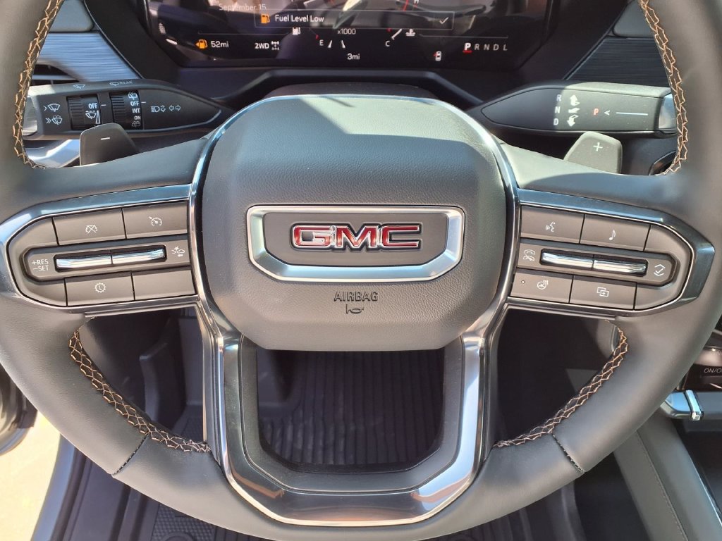 New 2027 GMC Acadia AT4 w/ Luxury Package AWD/4WD image 20