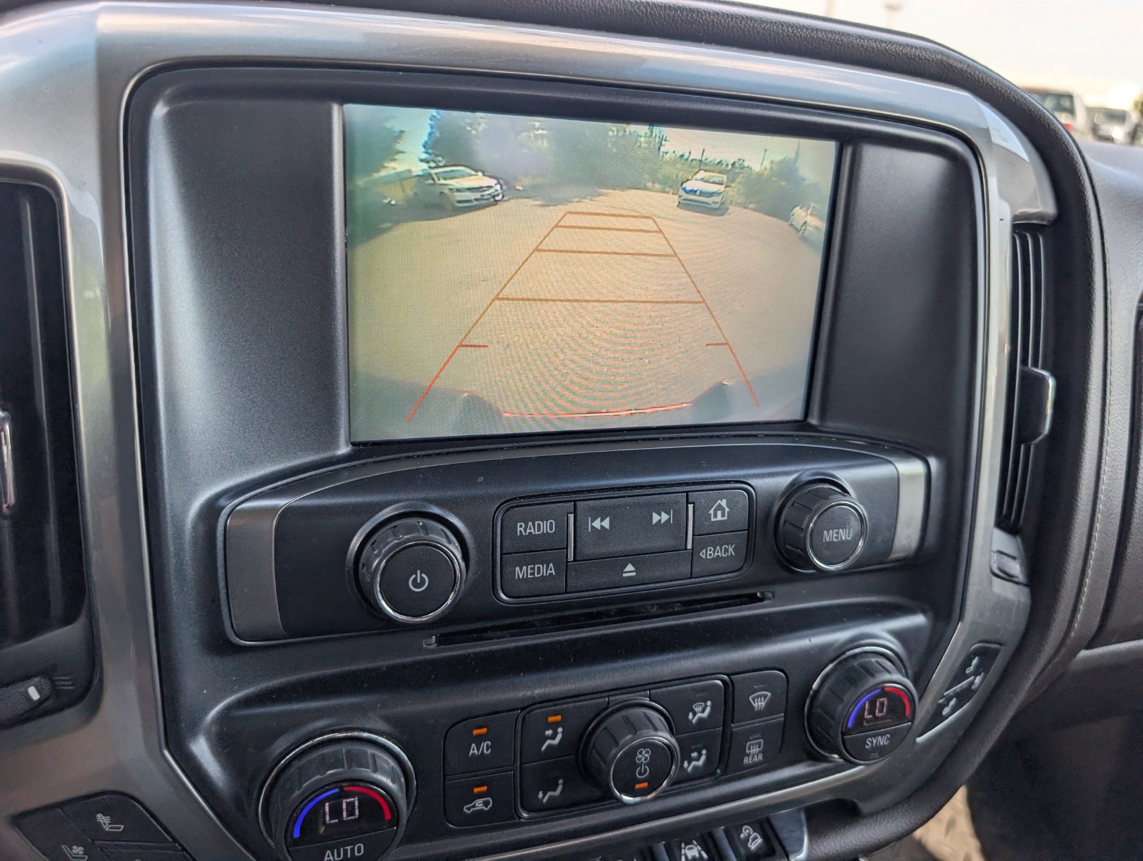 Used 2018 Chevrolet Silverado 1500 LTZ Z71 w/ LTZ Plus Package AWD/4WD image 10