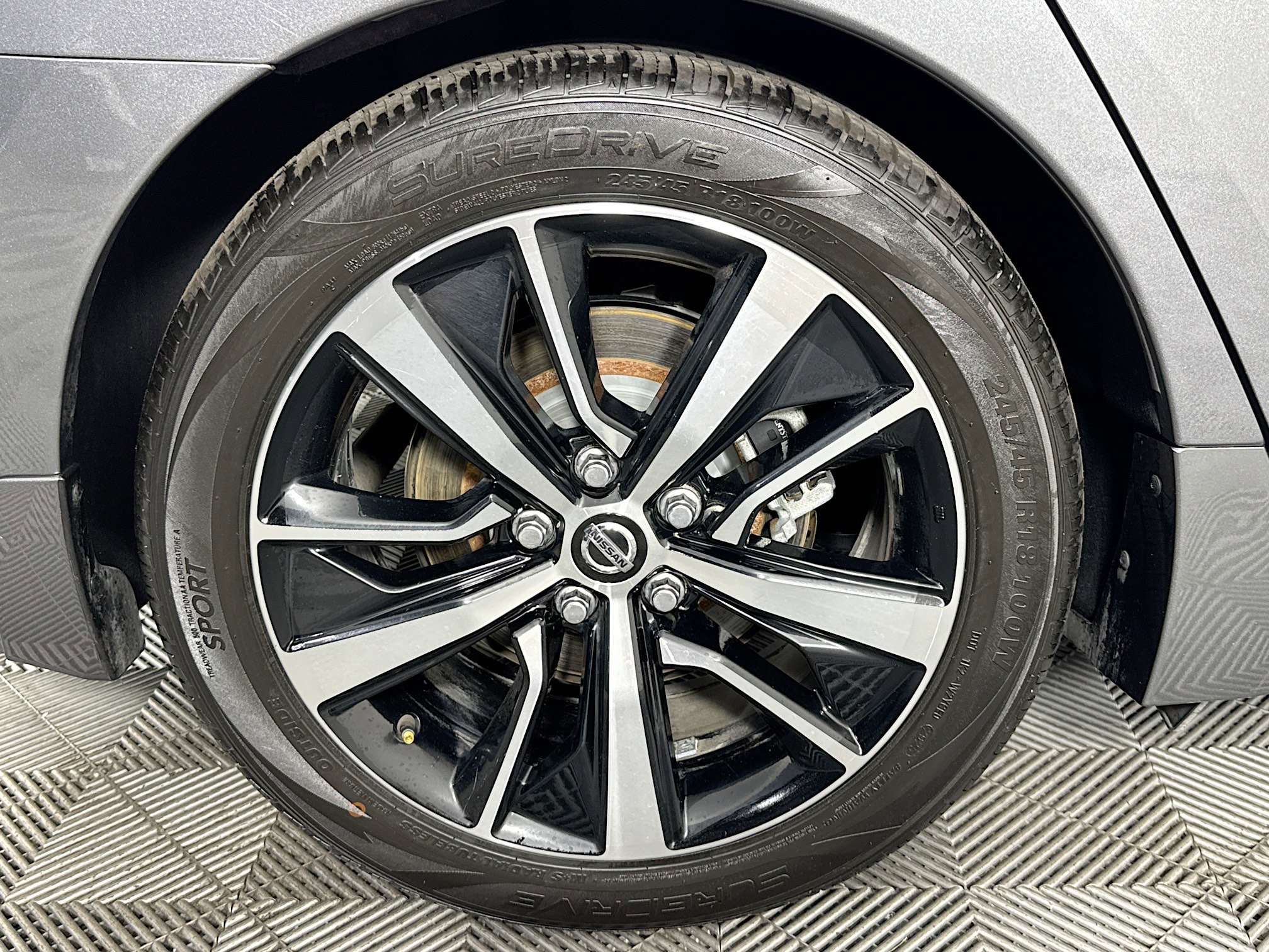 Used 2022 Nissan Maxima SV w/ Floor Mat Group FWD image 32