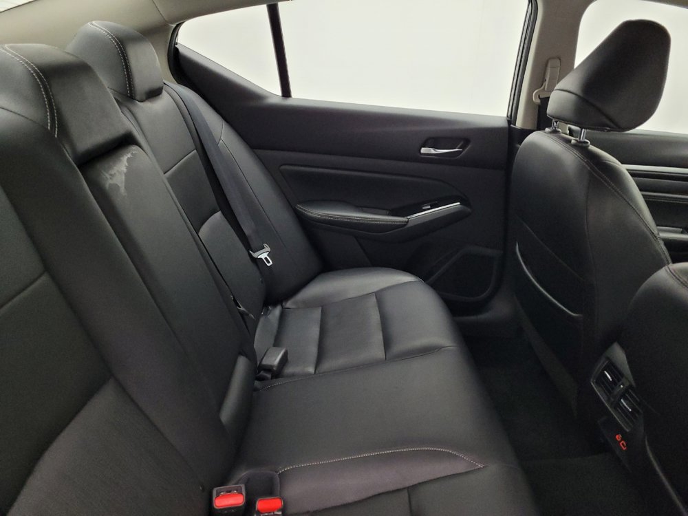 Used 2020 Nissan Altima 2.0 Platinum FWD image 19