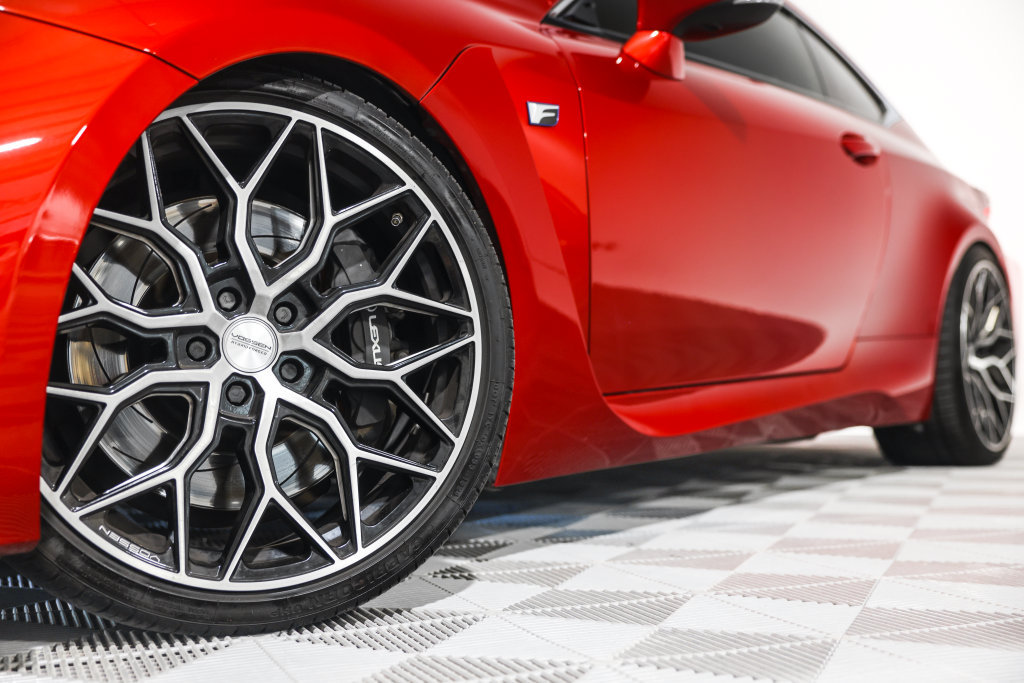 Used 2015 Lexus RC F w/ Premium Package RWD image 13
