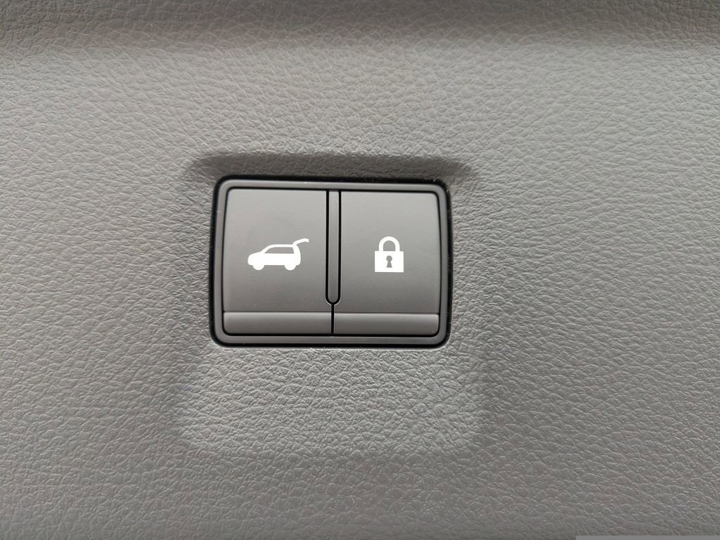 New 2026 INFINITI QX60 Luxe w/ Family Package image 14