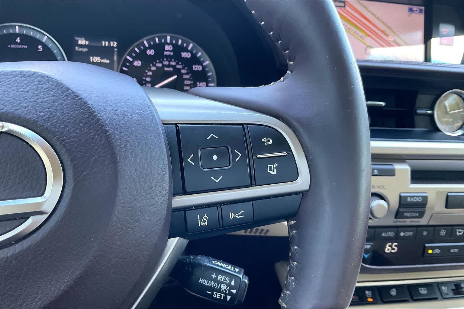Used 2016 Lexus ES 350 FWD image 25