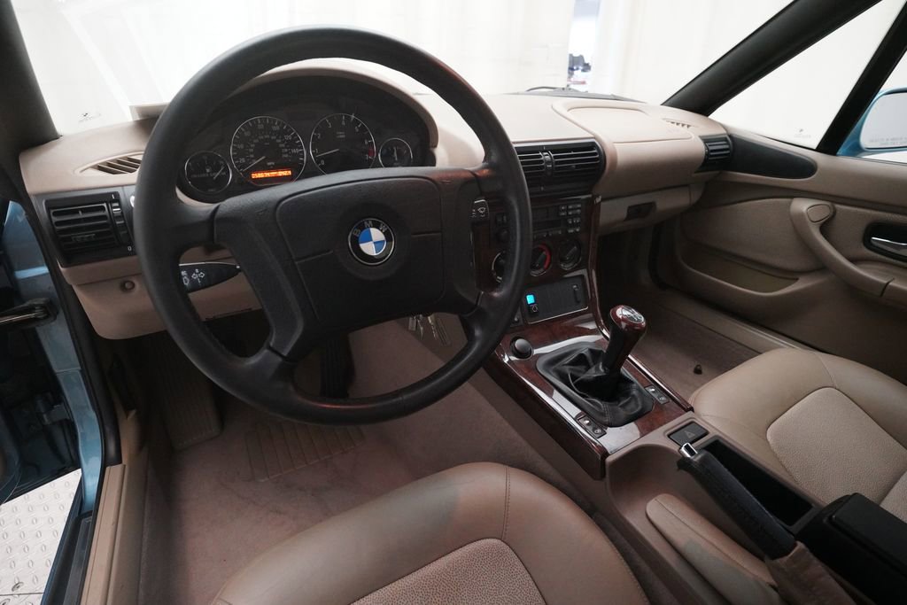 Used 1997 BMW Z3 2.8 RWD image 4