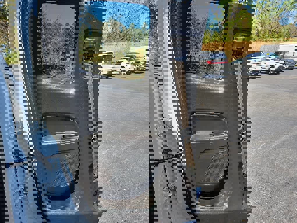 Used 2020 Chevrolet Colorado LT w/ Safety Package RWD image 29