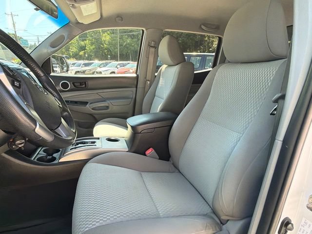 Used 2015 Toyota Tacoma PreRunner w/ SR5 Package RWD image 37