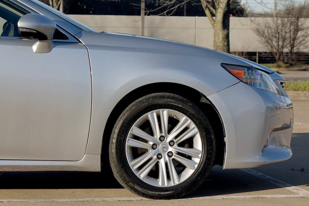Used 2014 Lexus ES 350 w/ Premium Package image 29