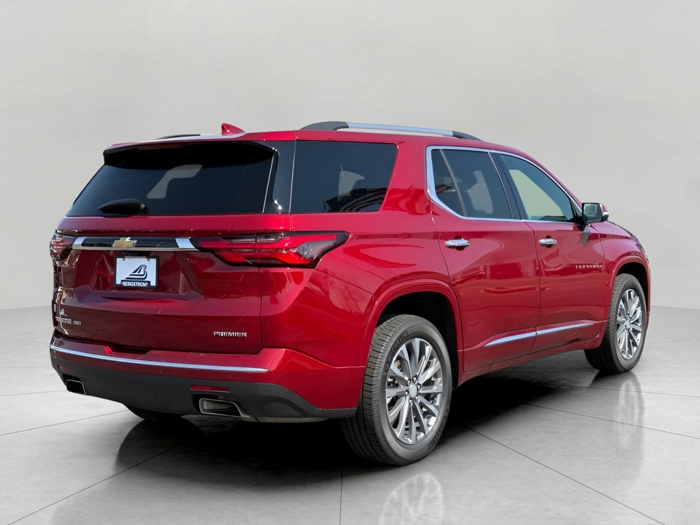 Used 2023 Chevrolet Traverse Premier w/ LPO, Floor Liner Package AWD/4WD image 4