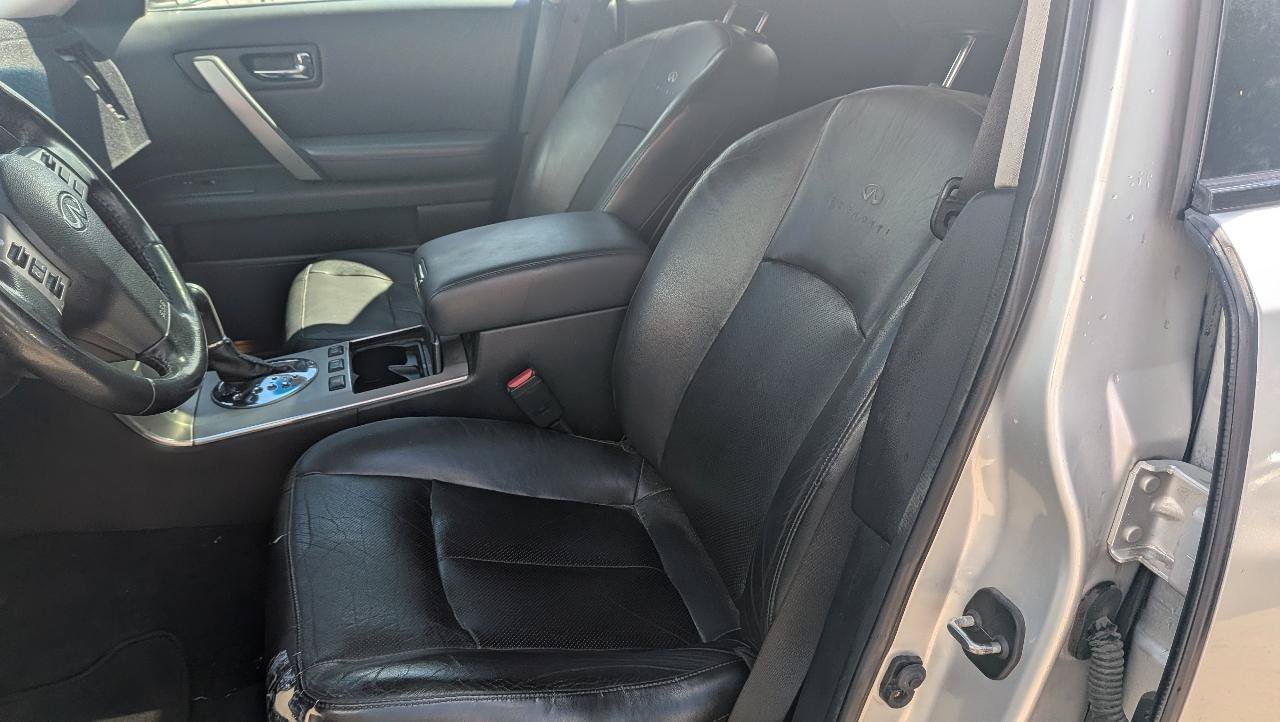 Used 2008 INFINITI FX35 AWD w/ Touring Pkg image 9