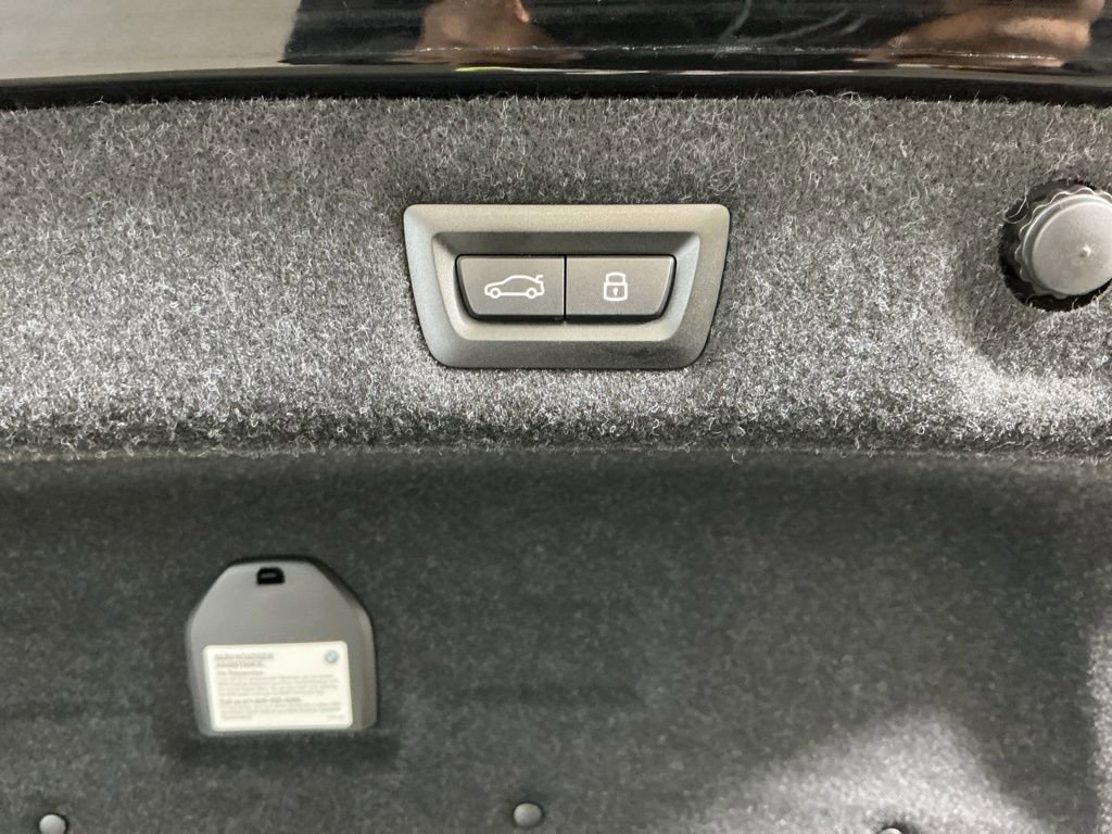 Certified 2023 BMW 540i w/ Premium Package RWD image 30