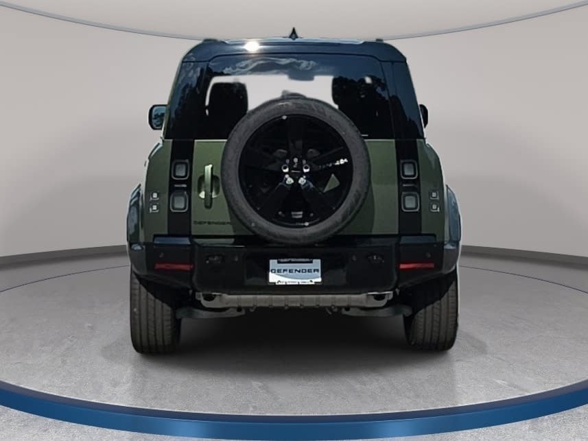 New 2026 Land Rover Defender 110 X-Dynamic SE AWD/4WD image 6