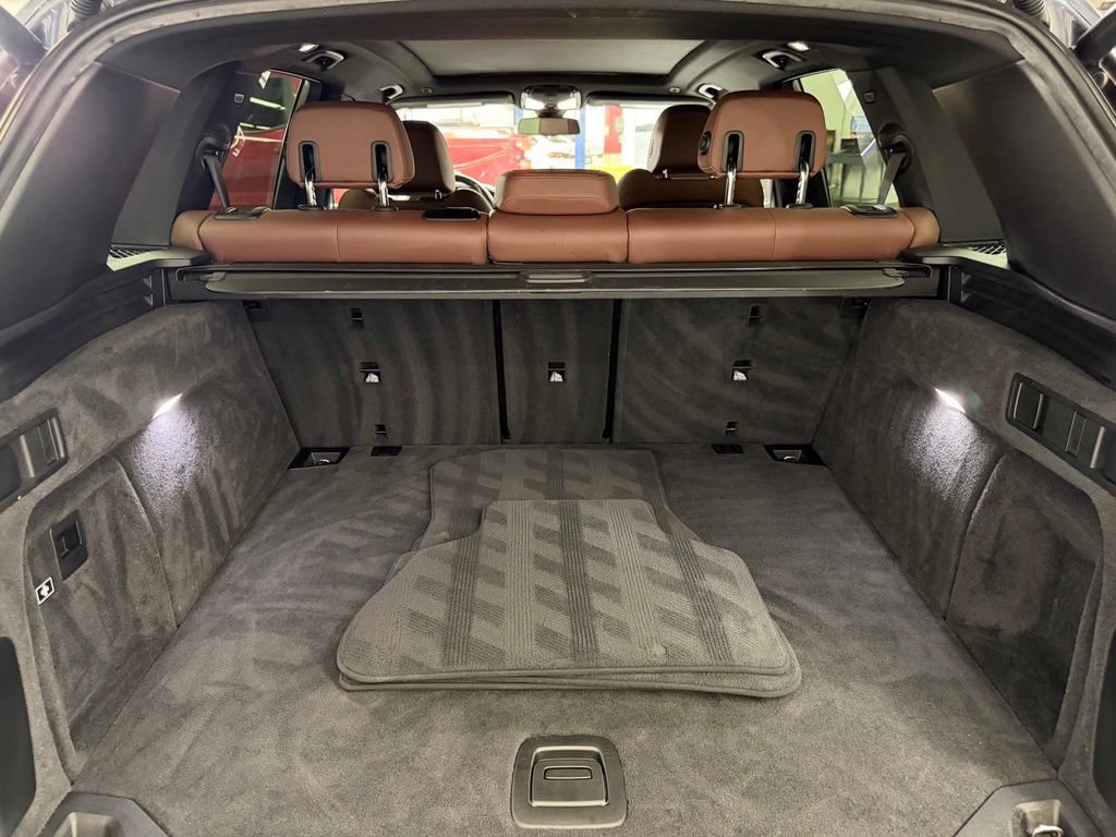 Used 2019 BMW X5 xDrive40i w/ Premium Package 2 AWD/4WD image 14
