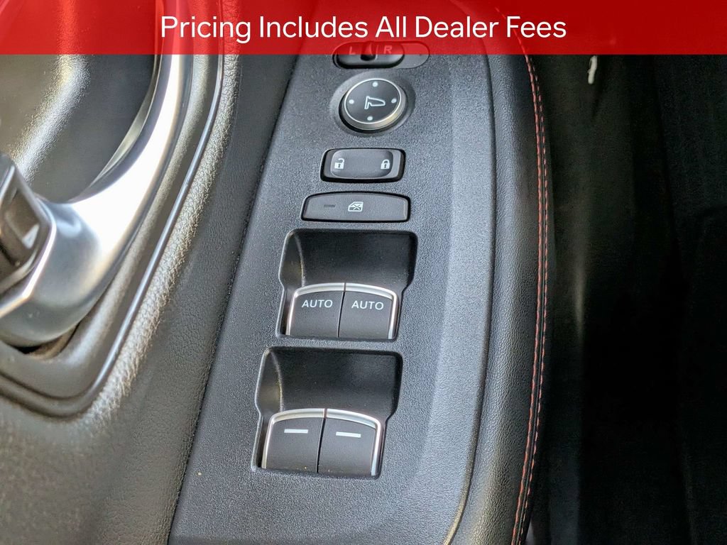 Used 2025 Honda HR-V Sport image 25