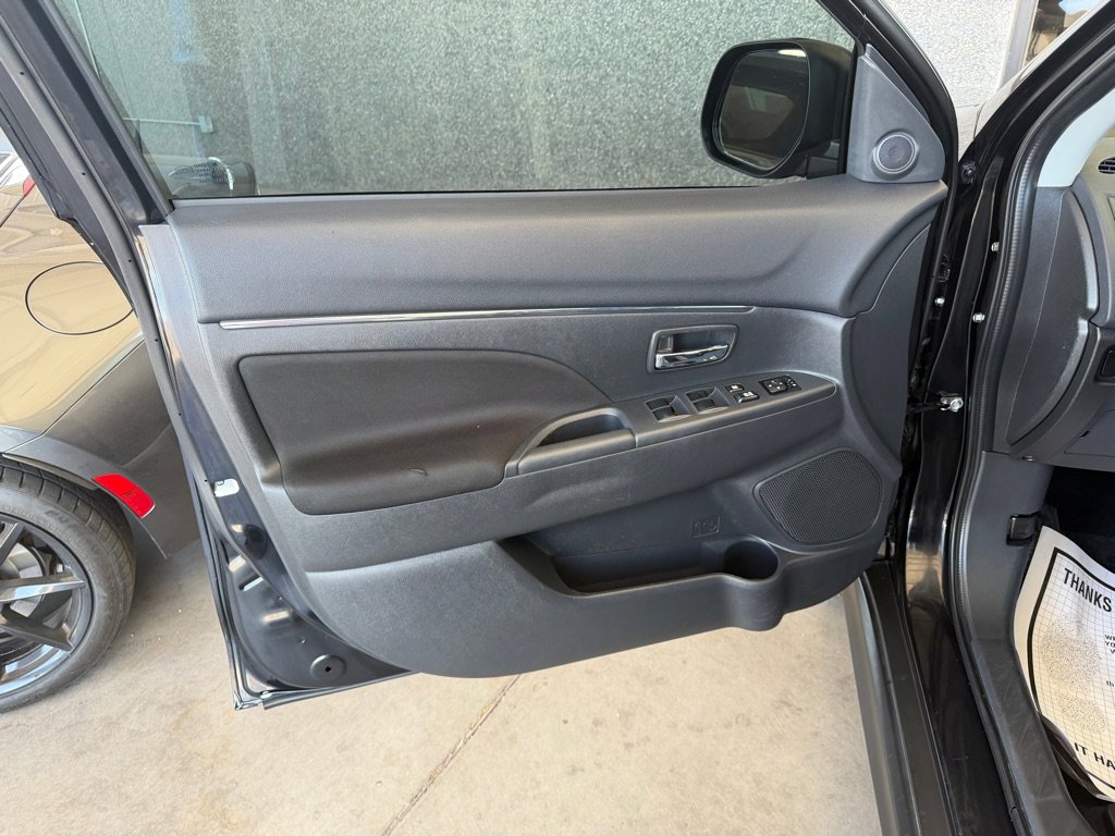 Used 2024 Mitsubishi Outlander Sport ES AWD/4WD image 19