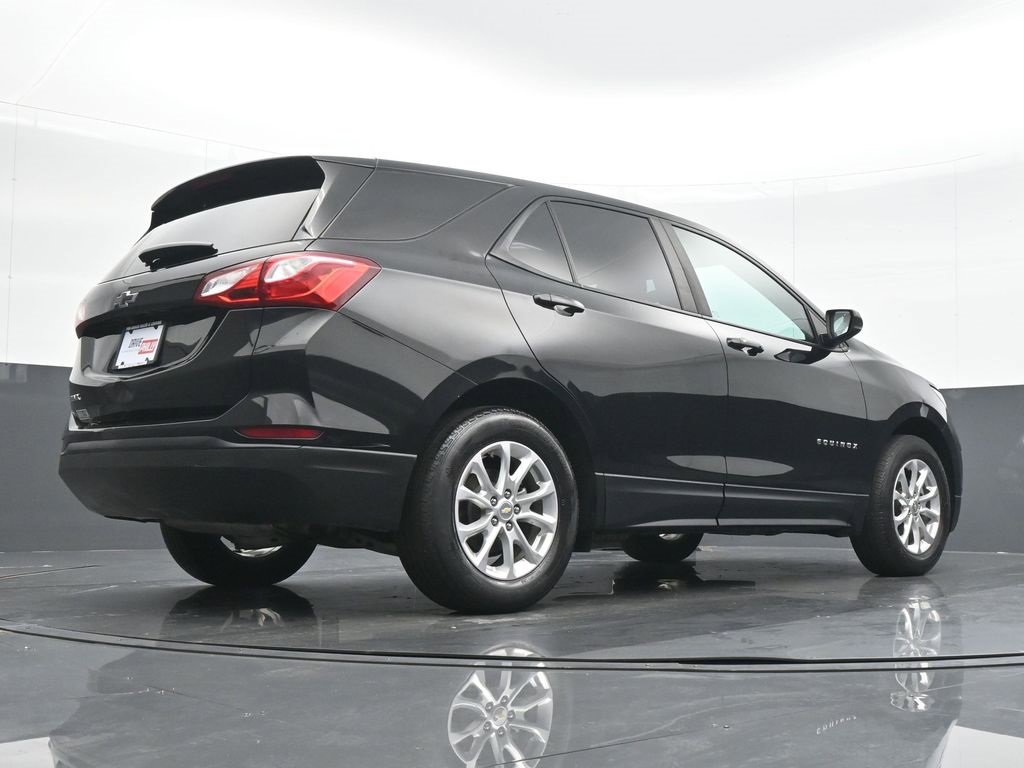 Used 2021 Chevrolet Equinox LS w/ LS Convenience Package image 21
