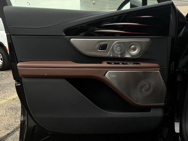 New 2026 Lincoln Nautilus Reserve w/ Jet Appearance Package image 14