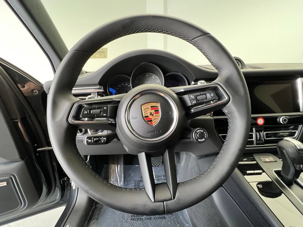 Used 2026 Porsche Macan S AWD/4WD image 7