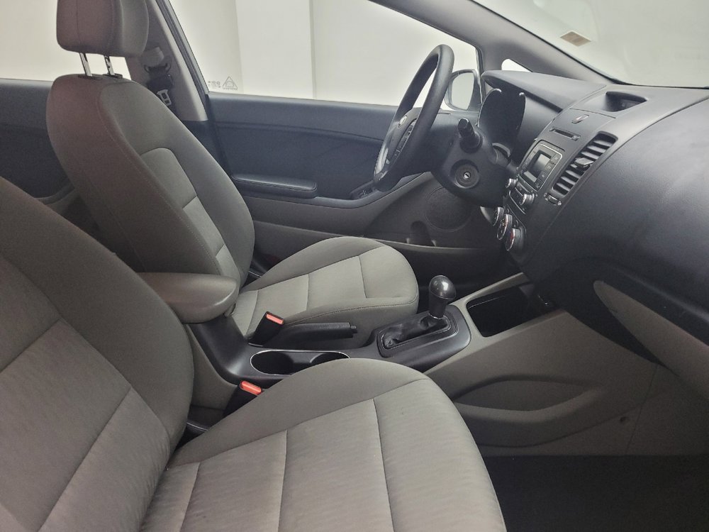 Used 2016 Kia Forte LX image 21