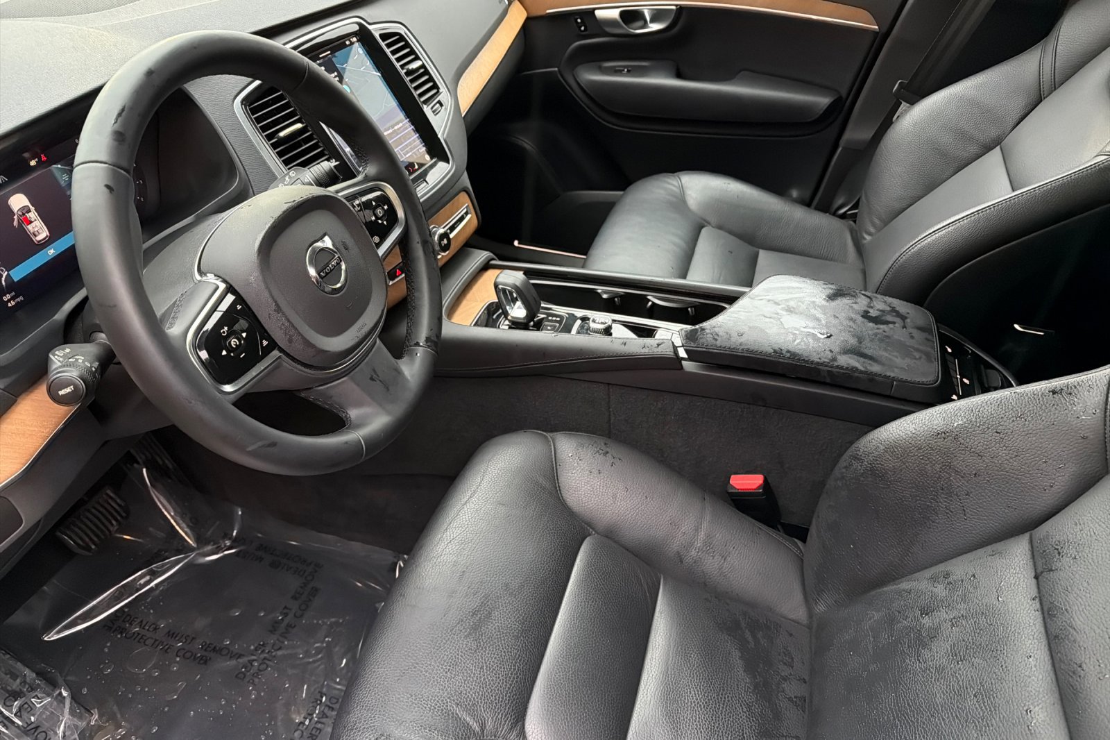 Used 2024 Volvo XC90 B6 Plus AWD/4WD image 8