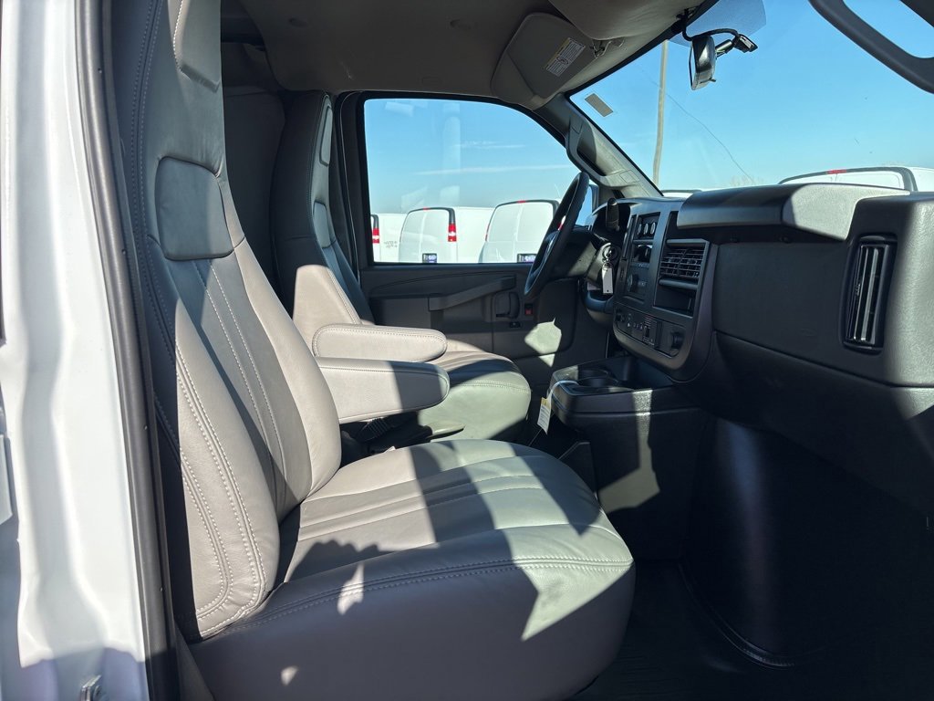 New 2025 Chevrolet Express 3500 Extended w/ Driver Convenience Package image 45