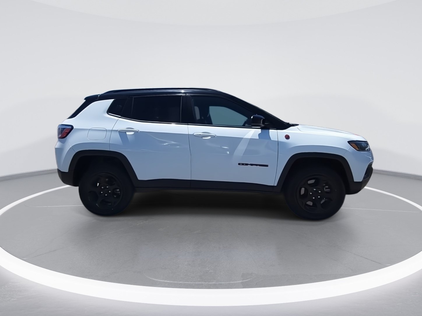 Certified 2024 Jeep Compass Trailhawk AWD/4WD image 9