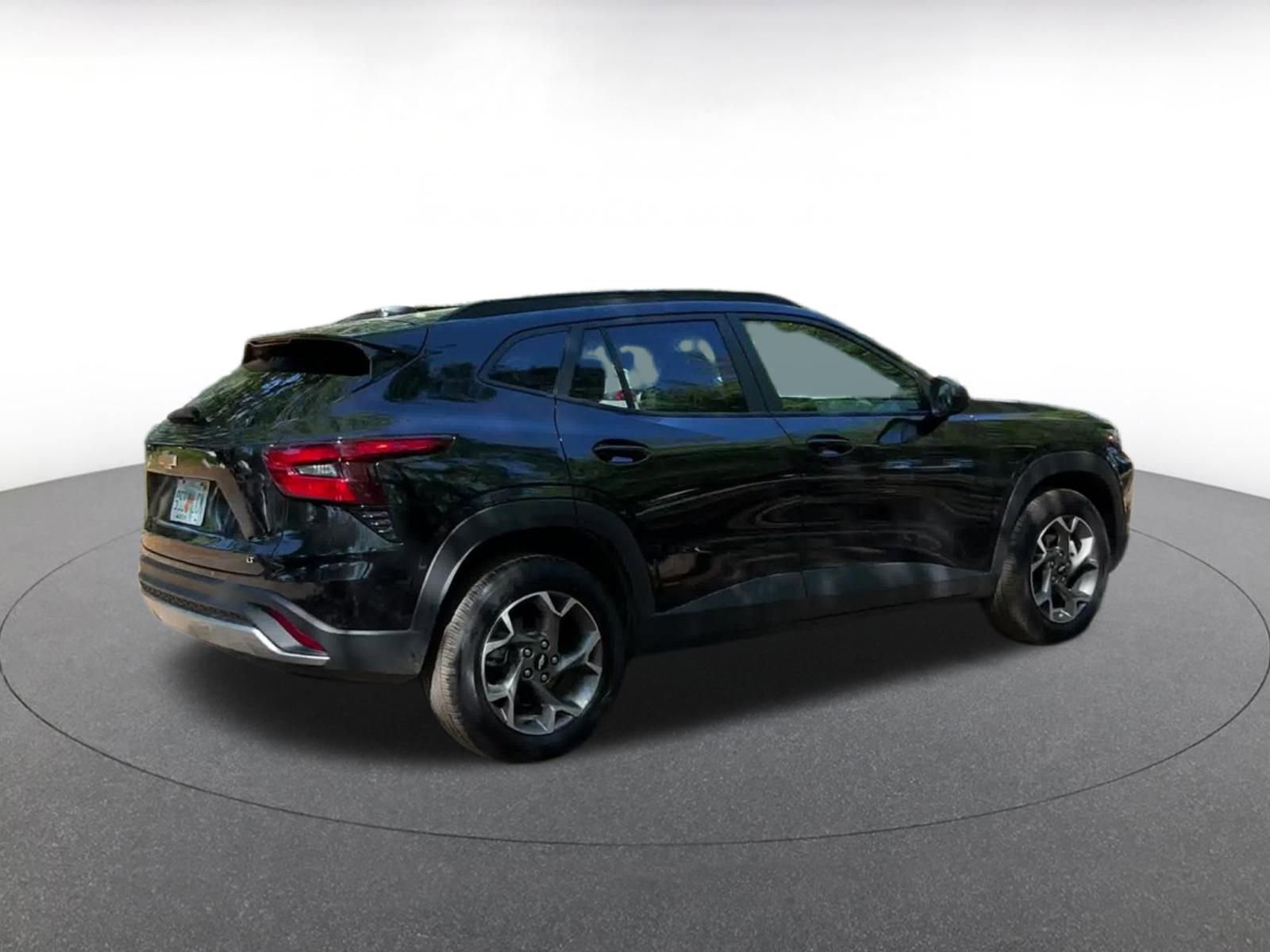 Used 2025 Chevrolet Trax LT FWD image 15
