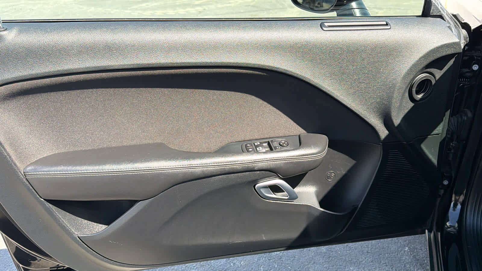 Used 2020 Dodge Challenger SXT RWD image 23