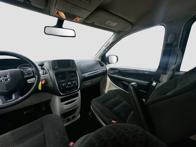 Used 2019 Dodge Grand Caravan SE FWD image 22