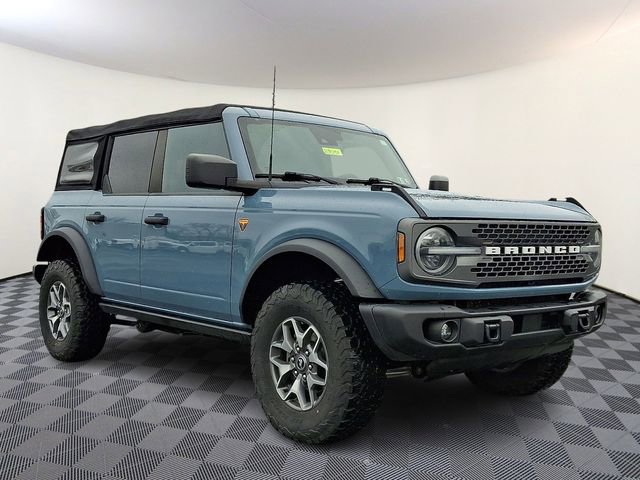 Used 2022 Ford Bronco Badlands image 1