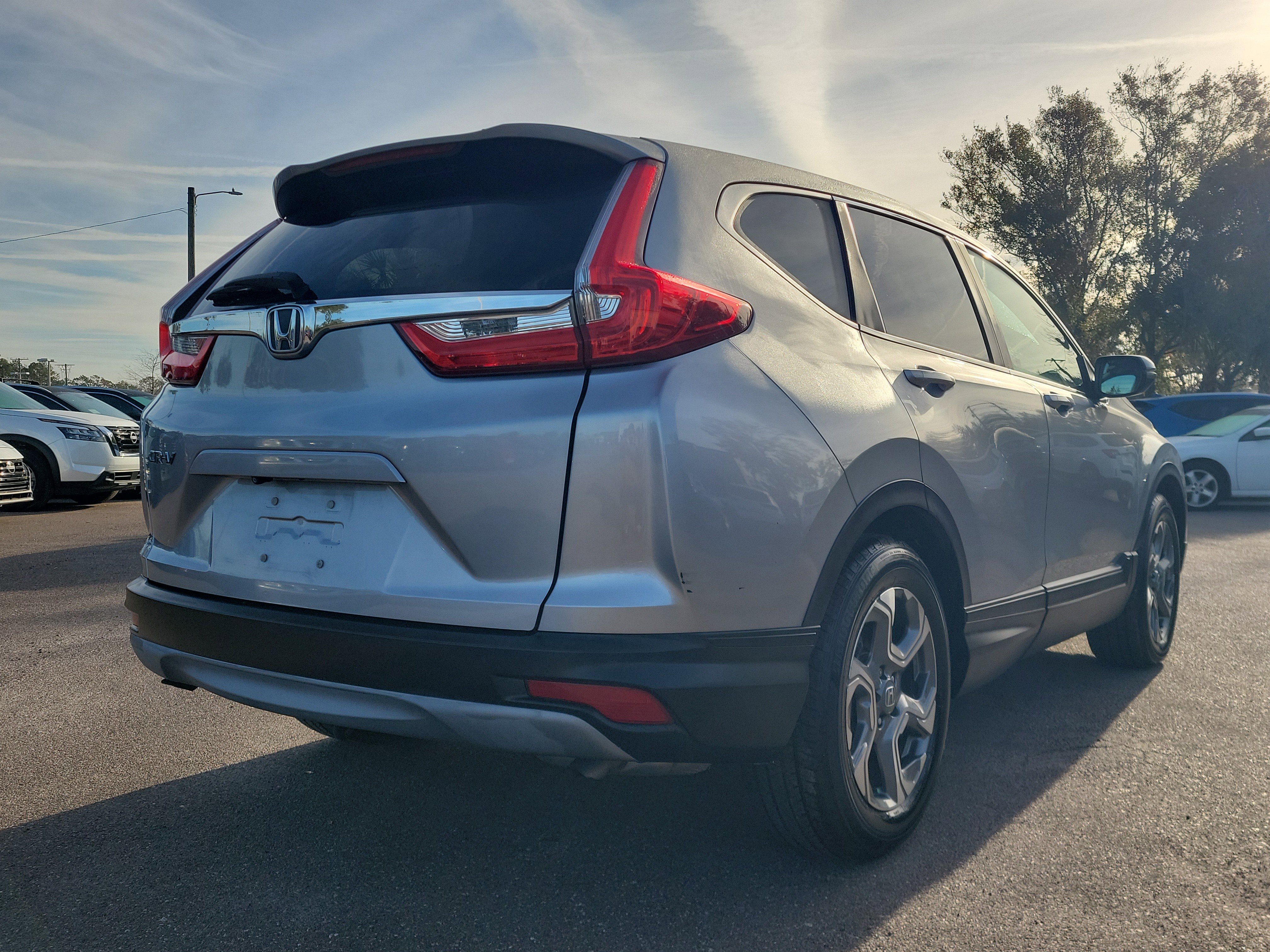 Used 2018 Honda CR-V EX image 3