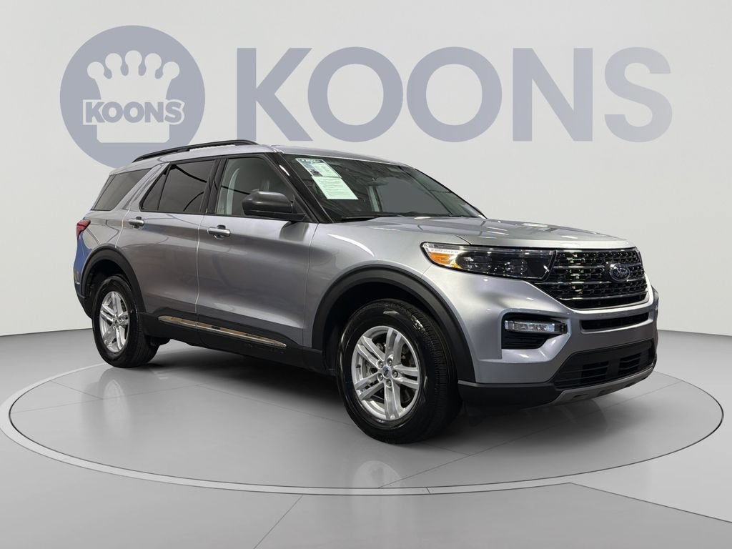 Used 2024 Ford Explorer XLT w/ Equipment Group 202A AWD/4WD image 10