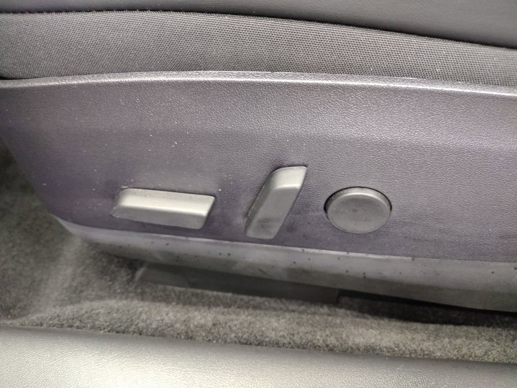 Used 2019 Tesla Model 3 image 17