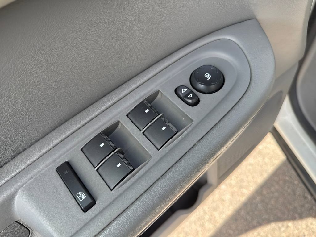 Used 2014 Chevrolet Traverse LS AWD/4WD image 11