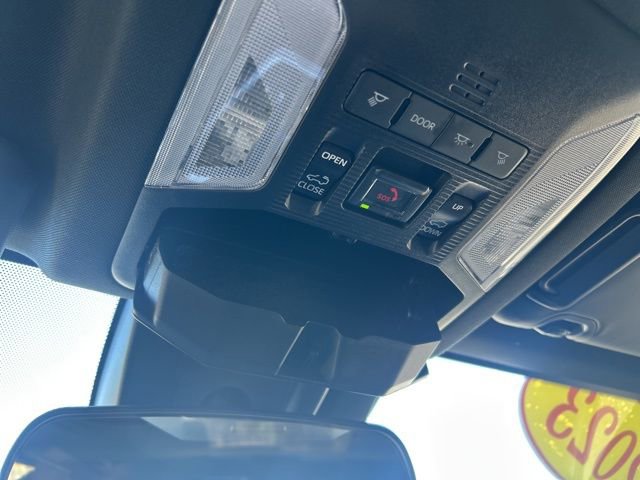 Used 2023 Toyota RAV4 SE w/ Convenience Package AWD/4WD image 29