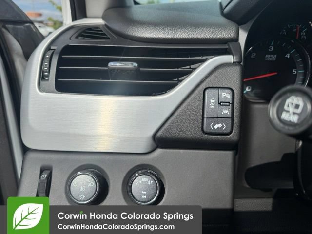 Used 2017 GMC Yukon SLT AWD/4WD image 23