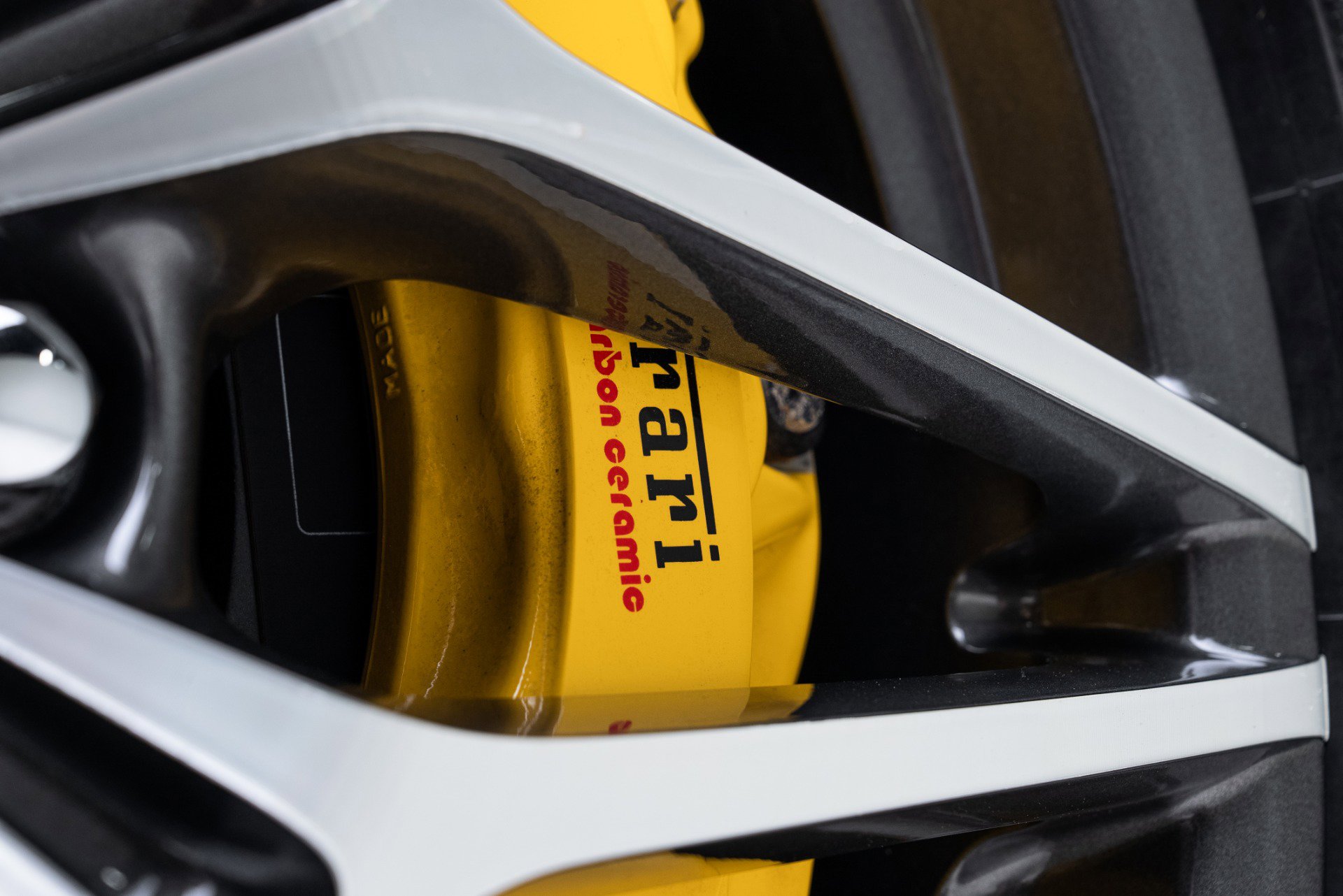 Used 2016 Ferrari California T image 49