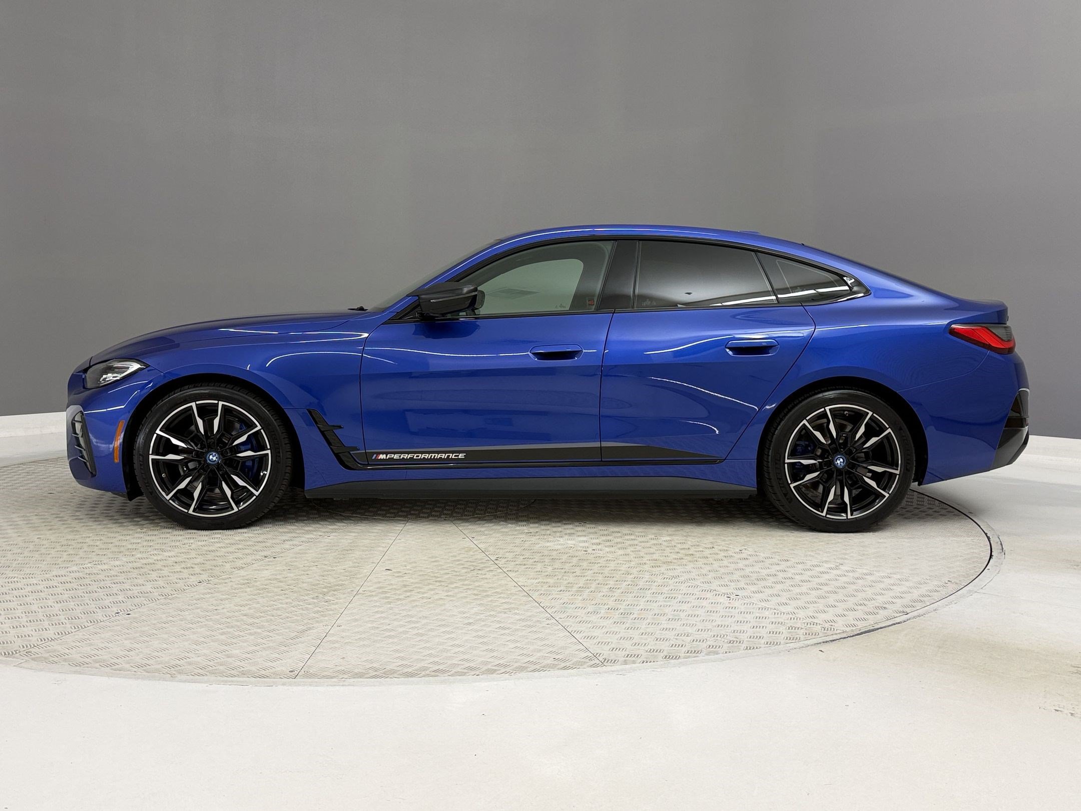Used 2023 BMW i4 M50 AWD/4WD image 2
