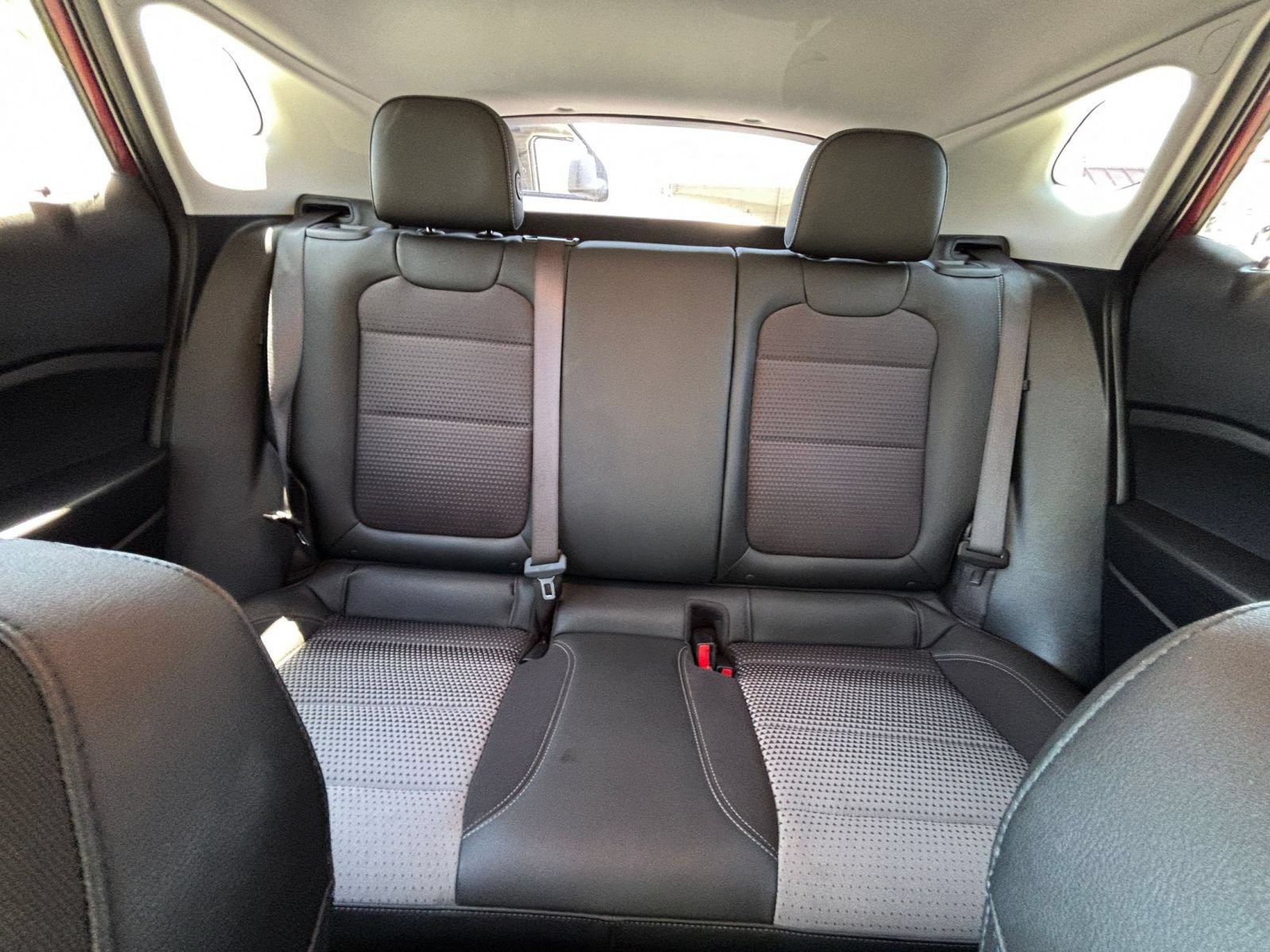 Used 2025 Chevrolet Trax LT FWD image 37