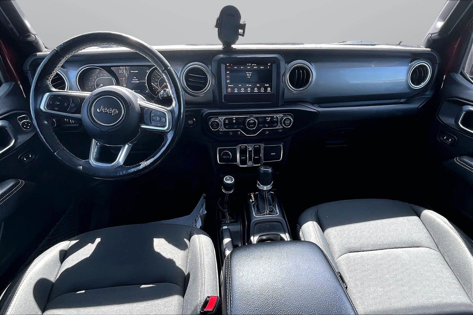 Used 2021 Jeep Wrangler Unlimited Sahara w/ Cold Weather Group AWD/4WD image 14