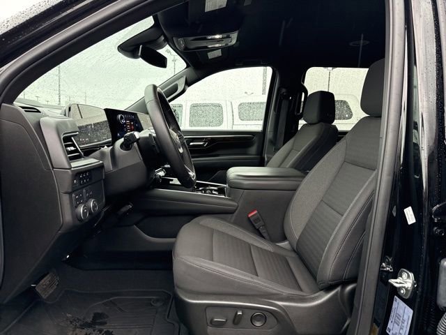 Used 2025 Chevrolet Suburban LS image 22