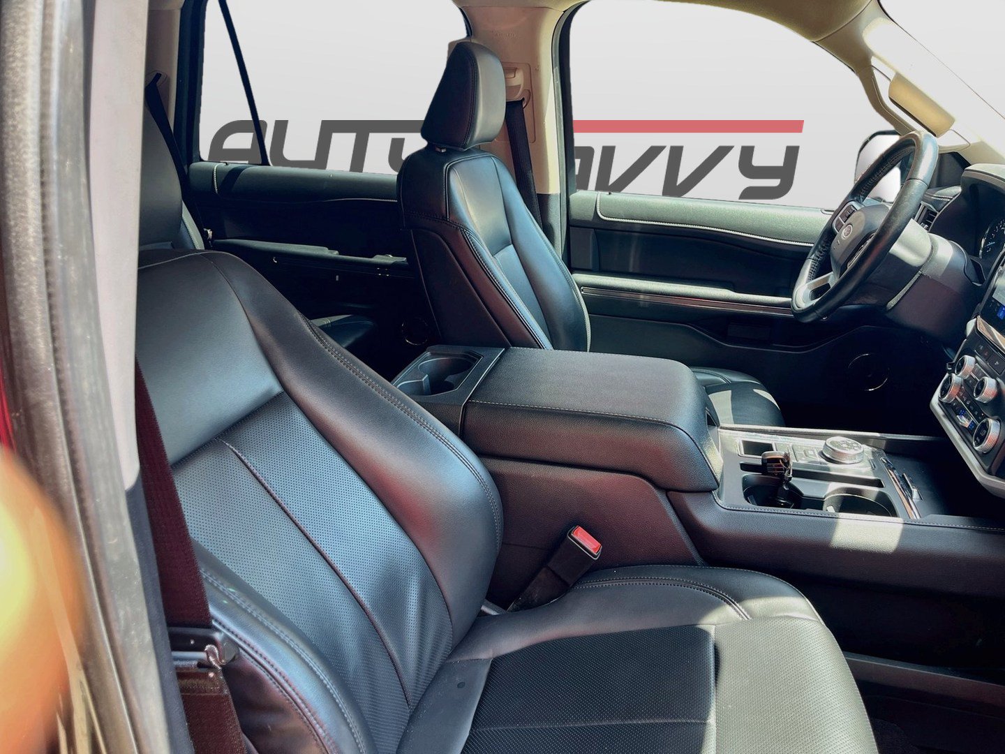 Used 2024 Ford Expedition XLT RWD image 30