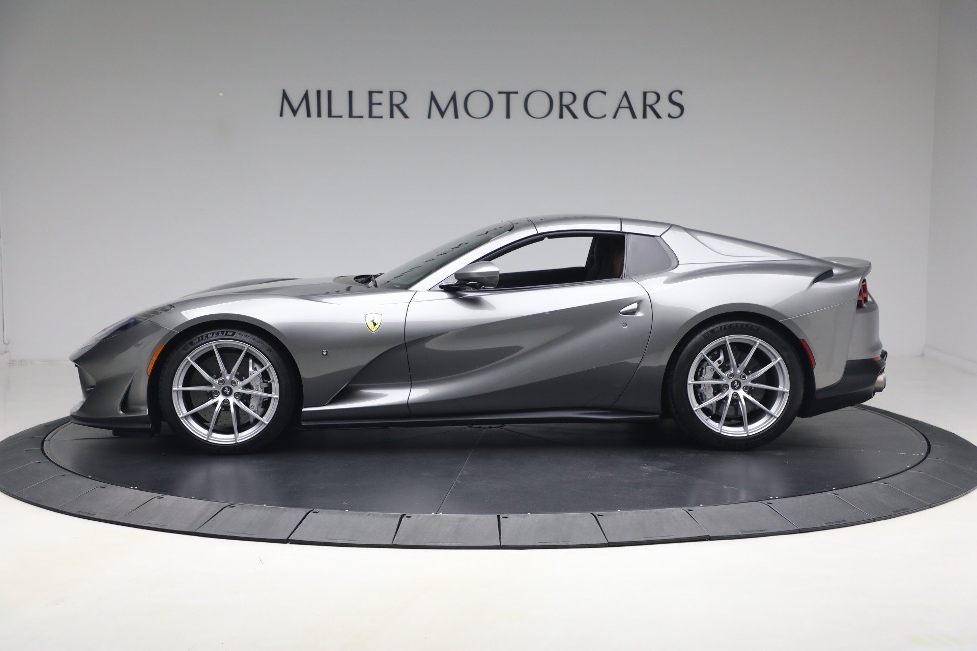 Certified 2021 Ferrari 812 GTS RWD image 34