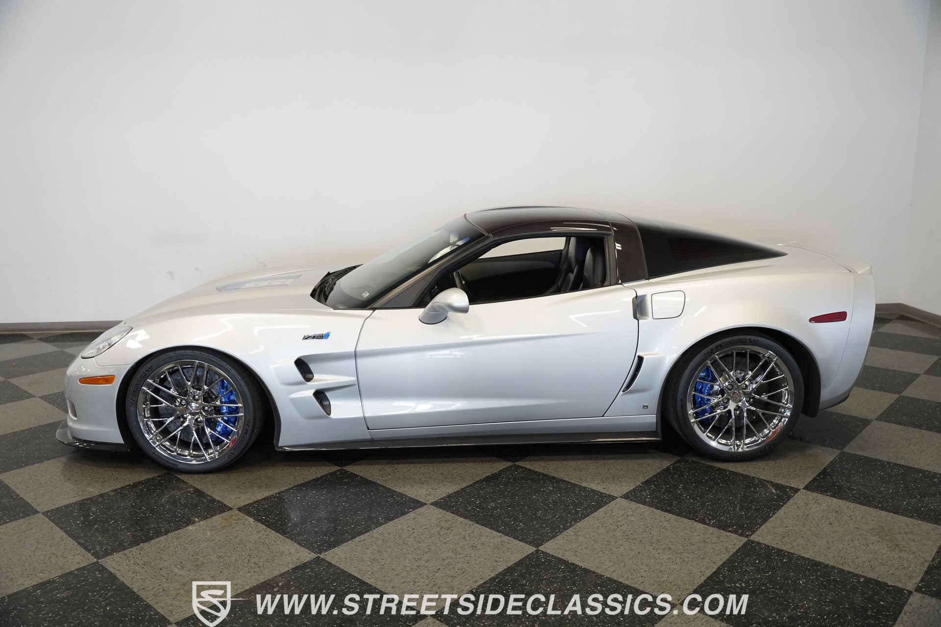 Used 2009 Chevrolet Corvette ZR1 w/ Preferred Equipment Group image 9