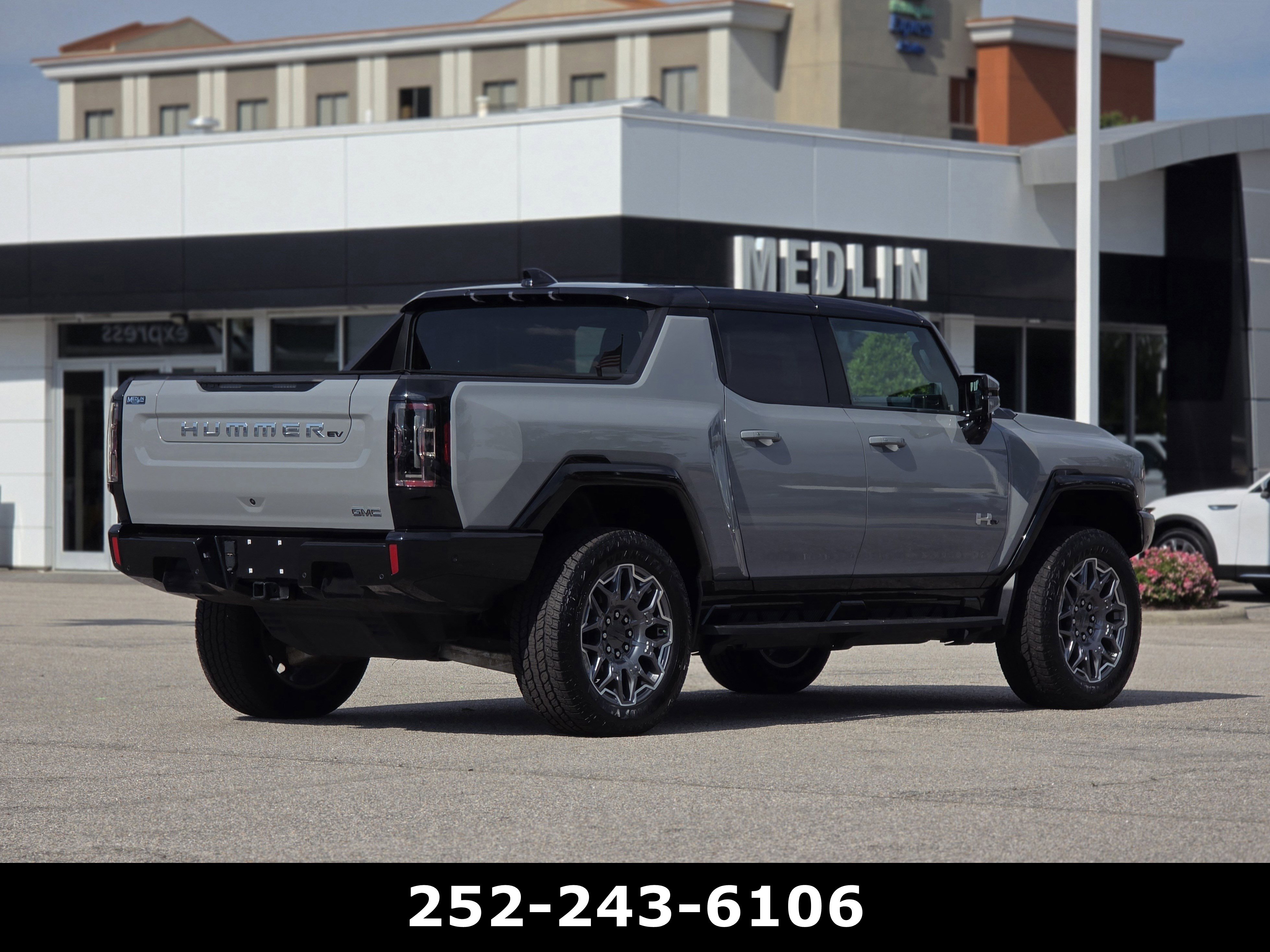 Used 2025 GMC Hummer EV 3X AWD/4WD image 7