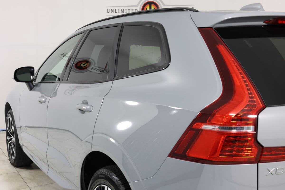 Used 2025 Volvo XC60 B5 Plus AWD/4WD image 47