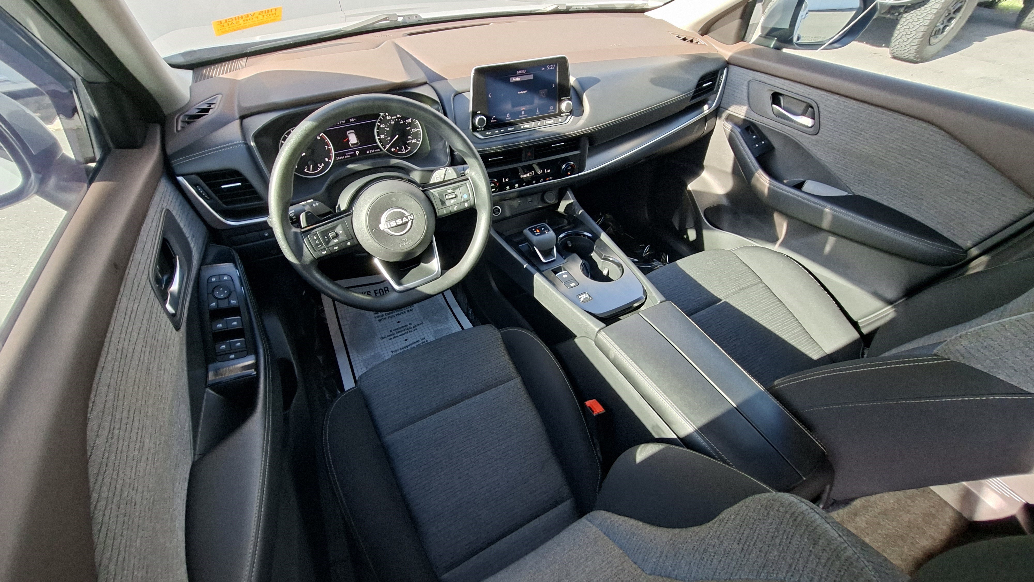 Used 2023 Nissan Rogue SV FWD image 19